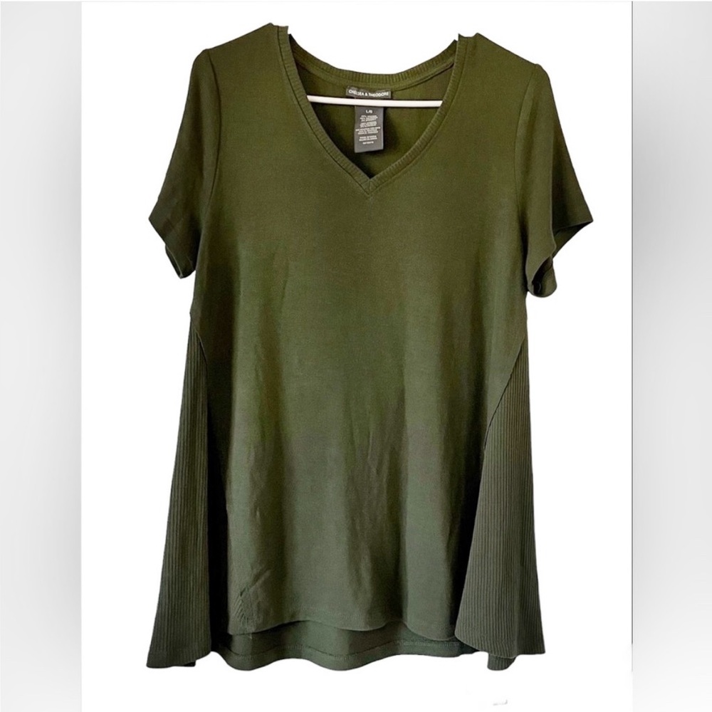 Chelsea & Theodore Green Women’s Top Tunic, V Neck, Short Sleeve Sz L/G - Picture 1 of 6